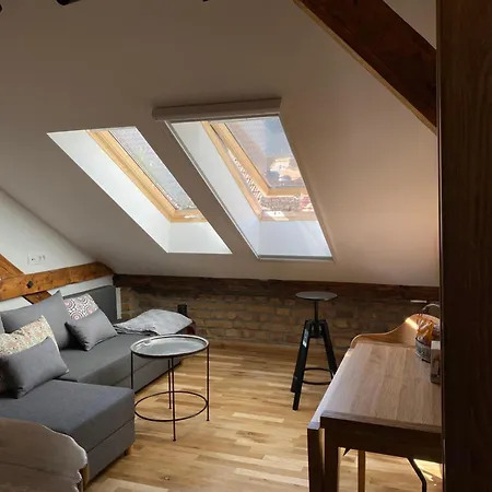 Atifa Apartment *